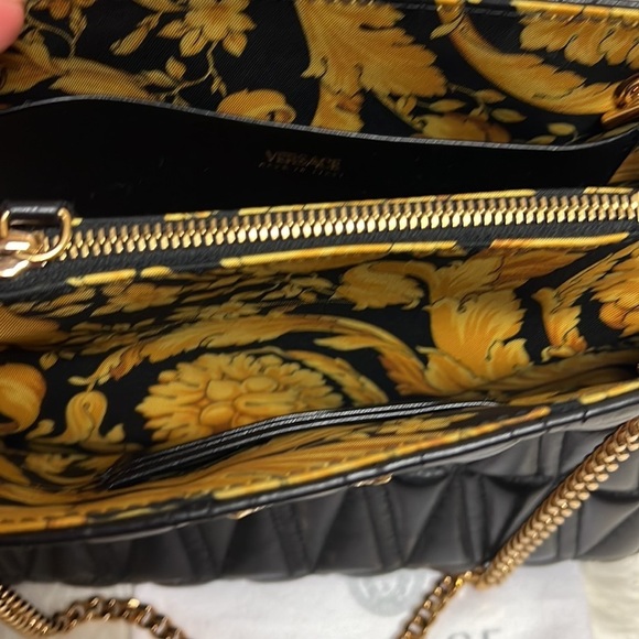 Versace VIRTUS QUILTED TOTE BAG IN NAPPA LEATHER NWT​​​ - Picture 3 of 6